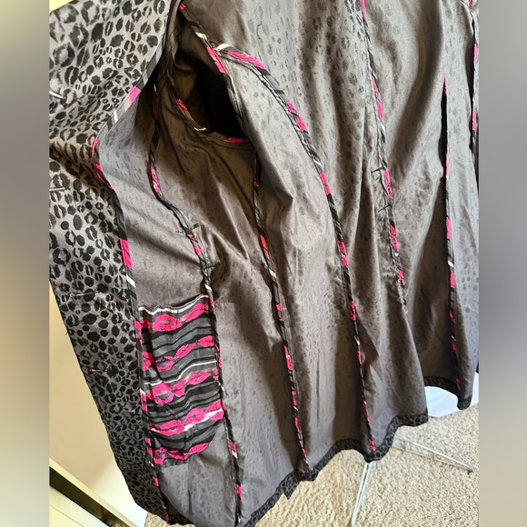 Kirina Zabet X Target Lipstick Leopard Trench Coat - Picture 8 of 14